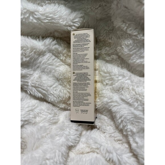 Guerlain Parure Gold Skin foundation 0N - Picture 4 of 6